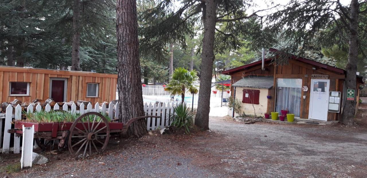 Camping La Source Sournia Exterior foto