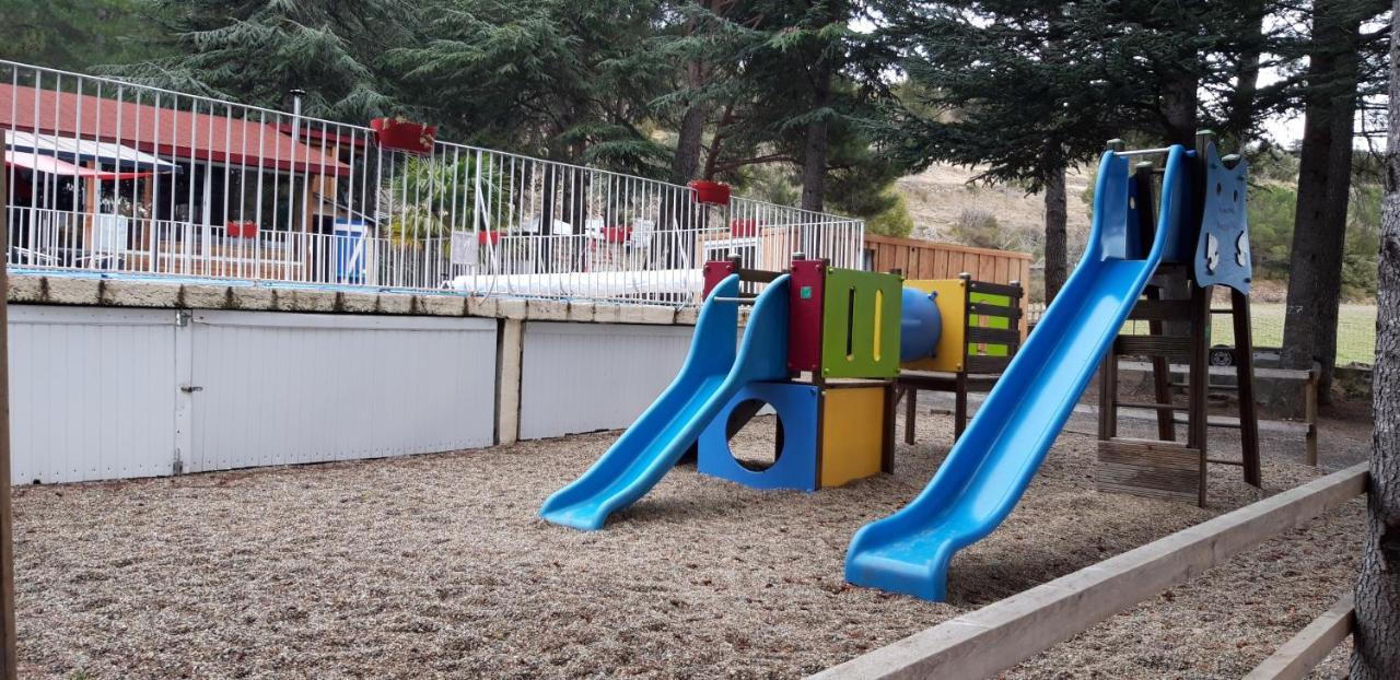 Camping La Source Sournia Exterior foto
