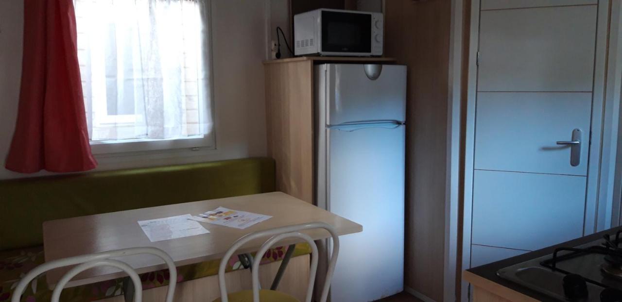 Camping La Source Sournia Exterior foto